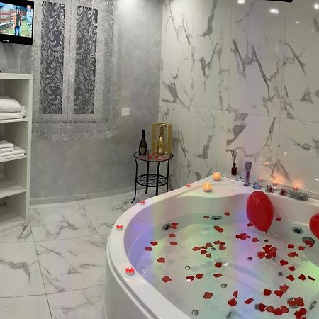 Dream House Apartment Catania Bagian luar foto