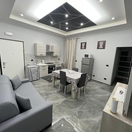 Dream House Apartment Catania Bagian luar foto