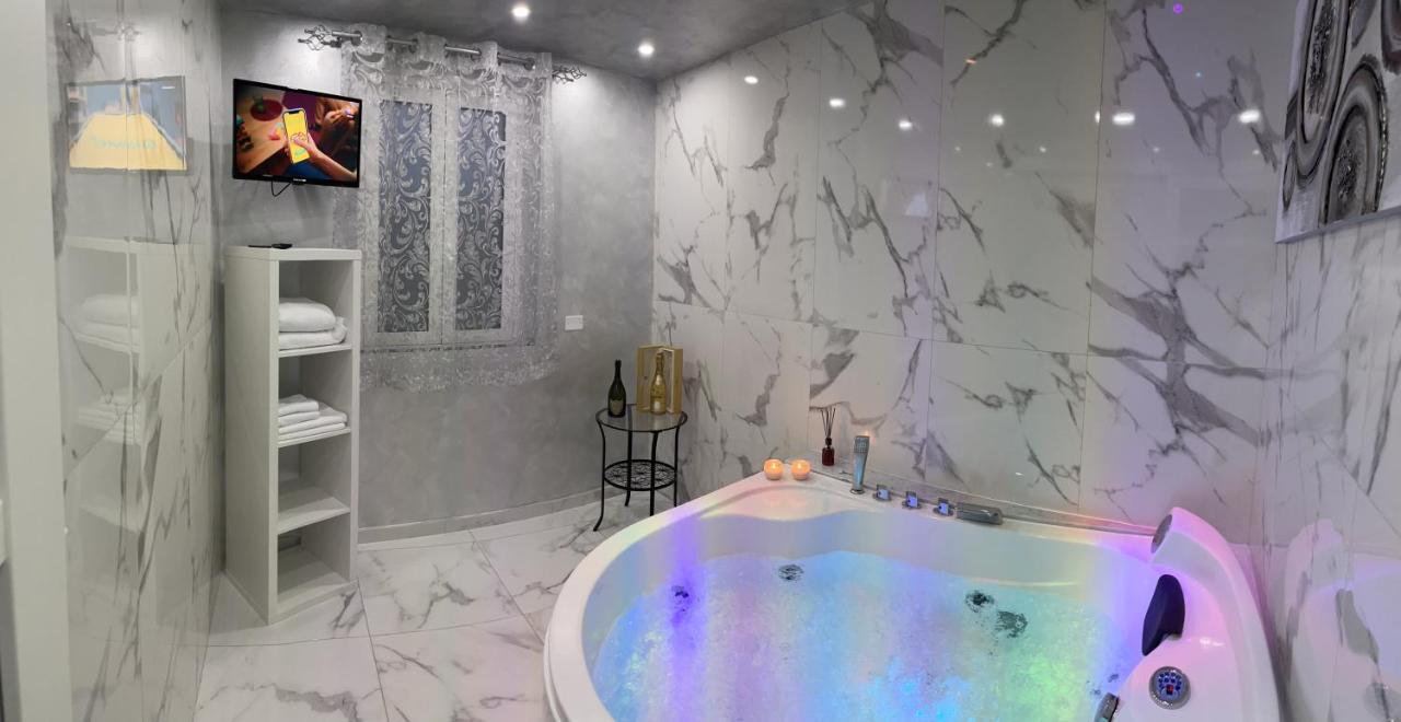 Dream House Apartment Catania Bagian luar foto