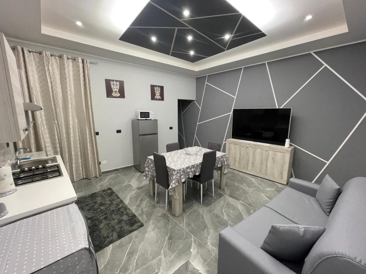Dream House Apartment Catania Bagian luar foto