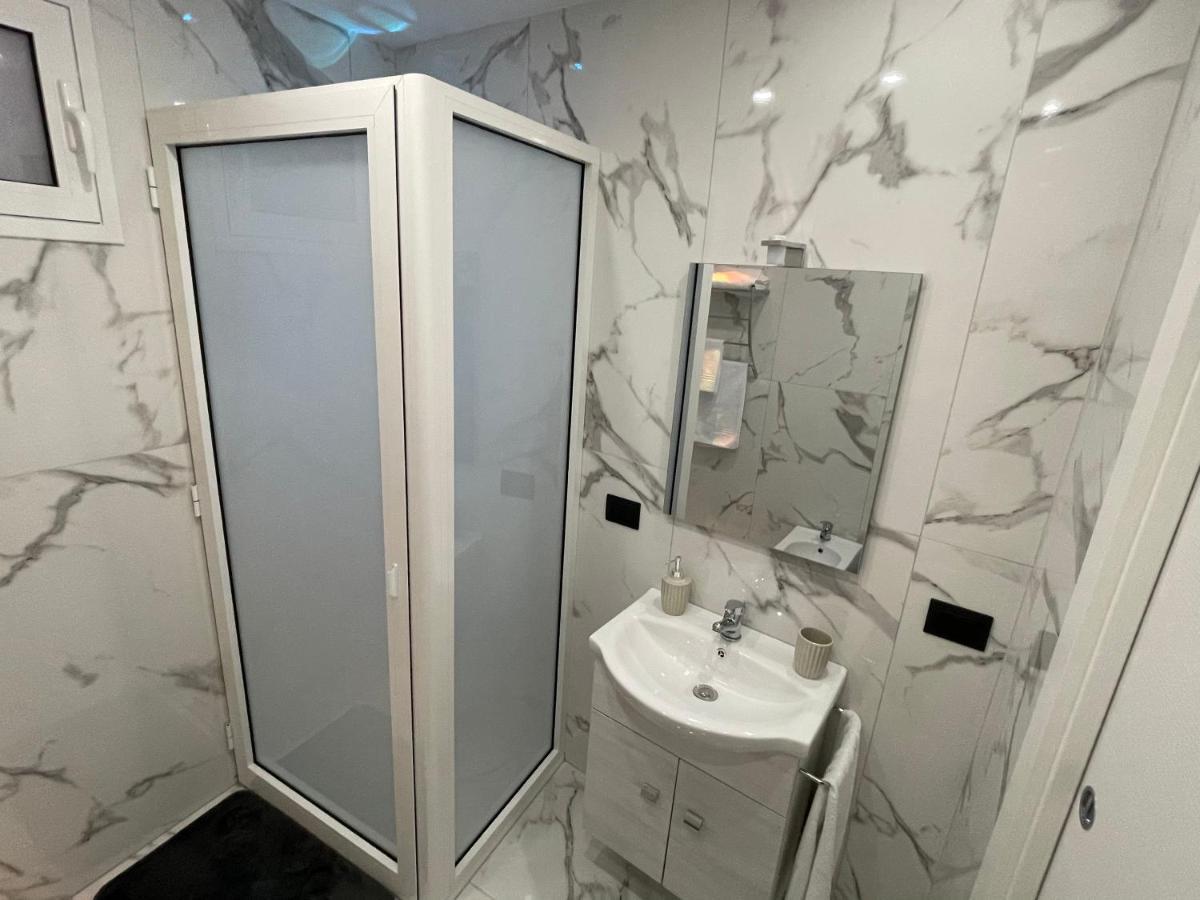 Dream House Apartment Catania Bagian luar foto