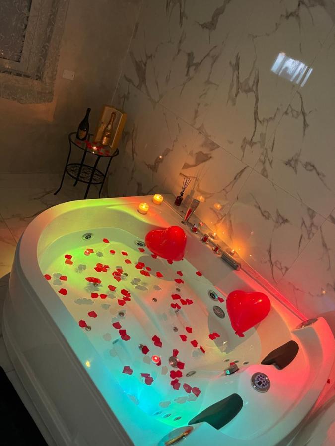 Dream House Apartment Catania Bagian luar foto