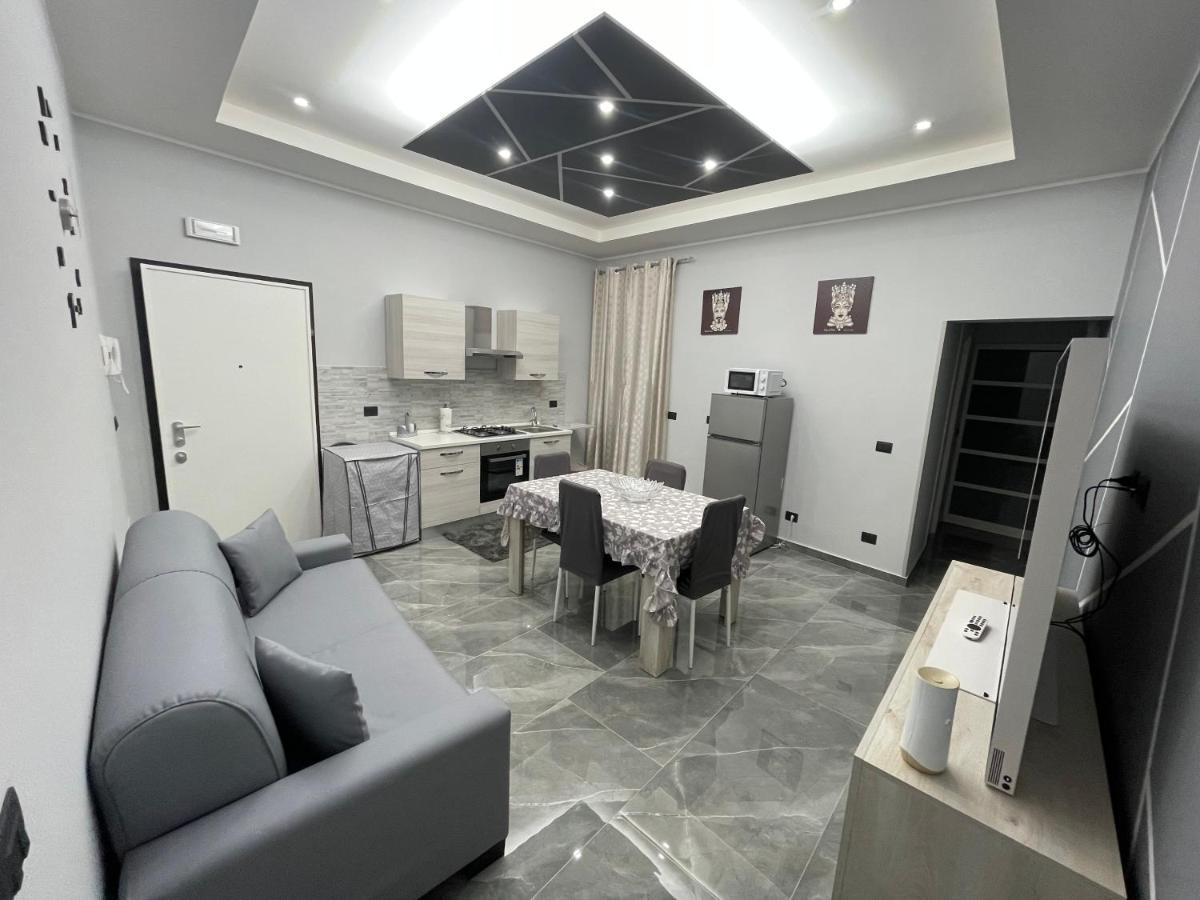 Dream House Apartment Catania Bagian luar foto